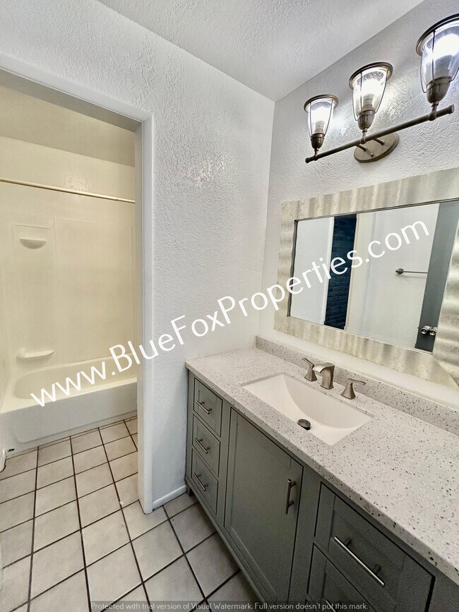 Building Photo - 1339 S Copias Way
