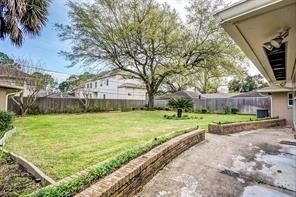 Building Photo - 4934 N Braeswood Blvd