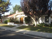 Building Photo - 8113 Wimbley Way