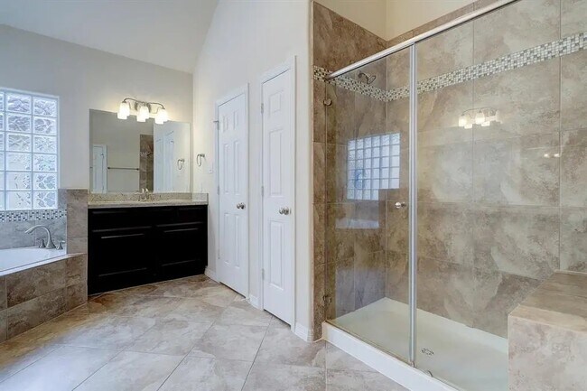 Building Photo - 5505 Zoemark Ln