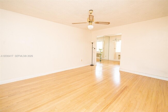 Building Photo - 637 SW 11th St