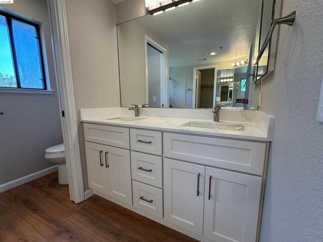 Building Photo - 20647 Maria Ct