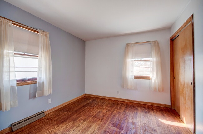 Building Photo - 509 E Jefferson St