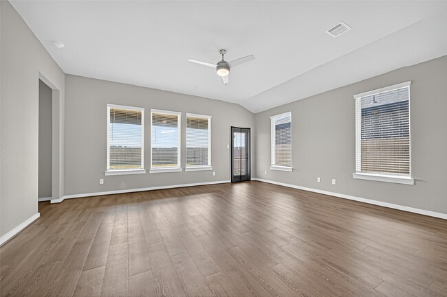 Building Photo - 28611 Hannahs Harbor Ln