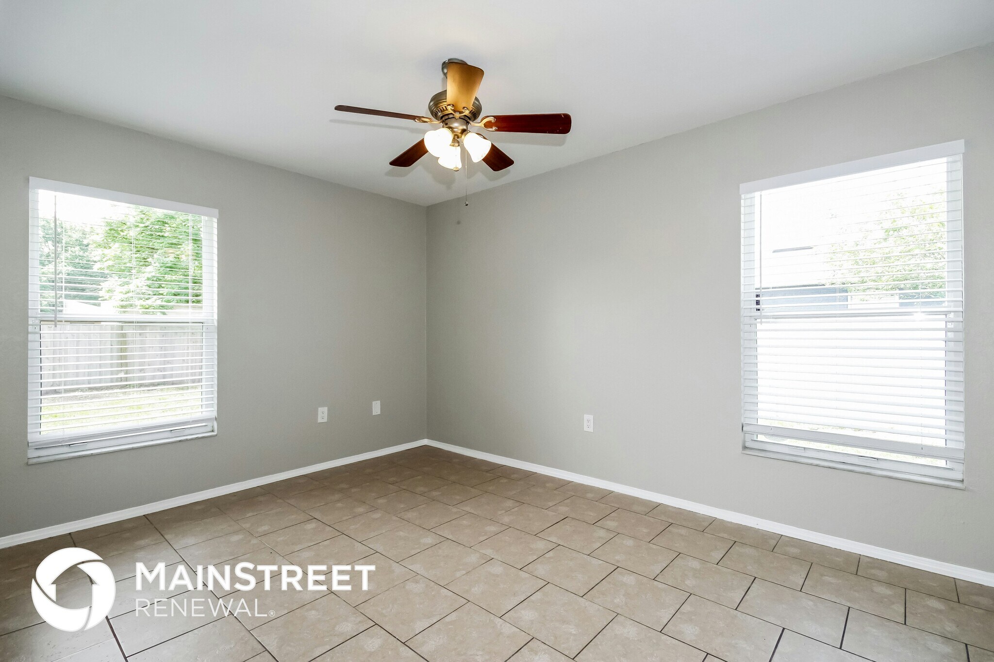 Building Photo - 4221 Sunny Glen Dr