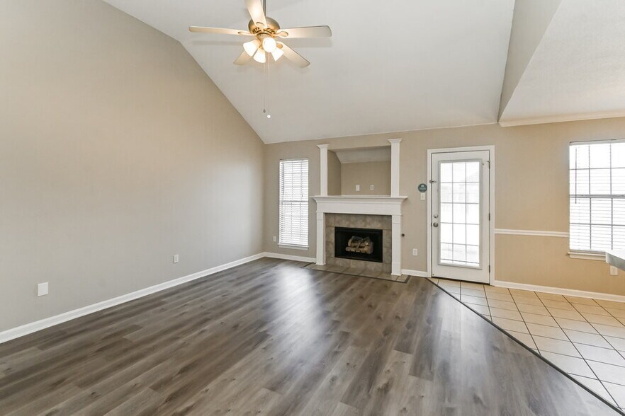 Building Photo - 150 Susanne Dr