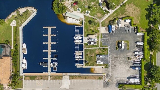 Building Photo - 14750 Laguna Dr