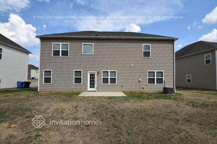 Building Photo - 154 Sassafras Rd