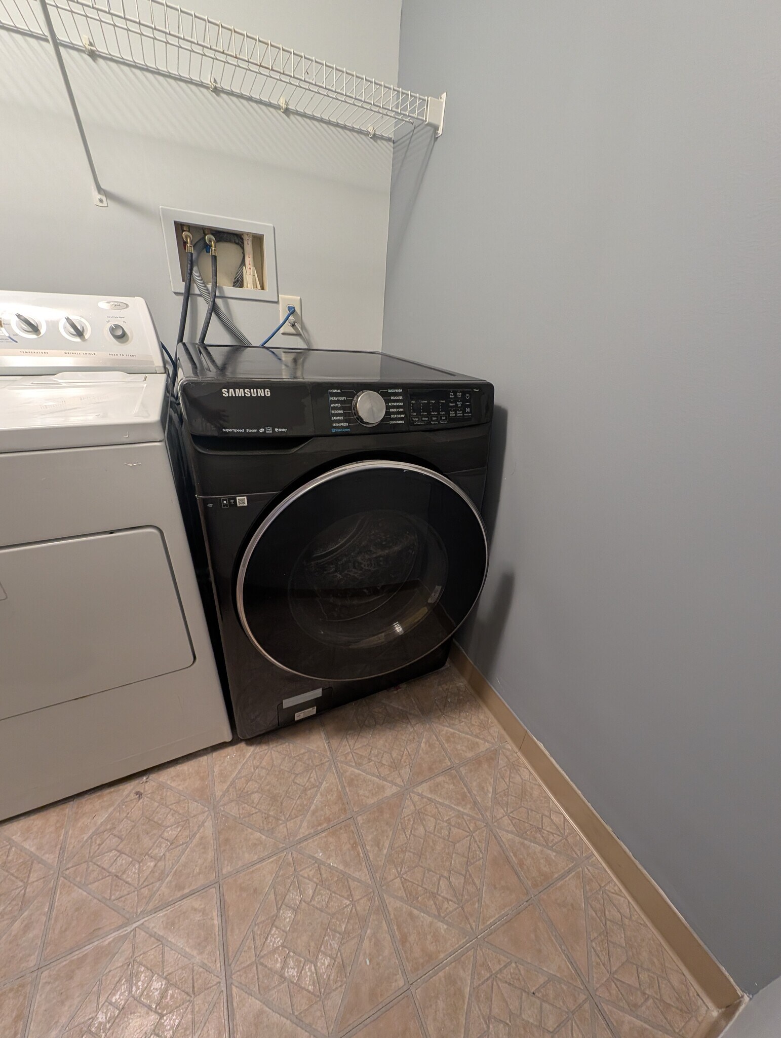 Building Photo - 160 Fremont St