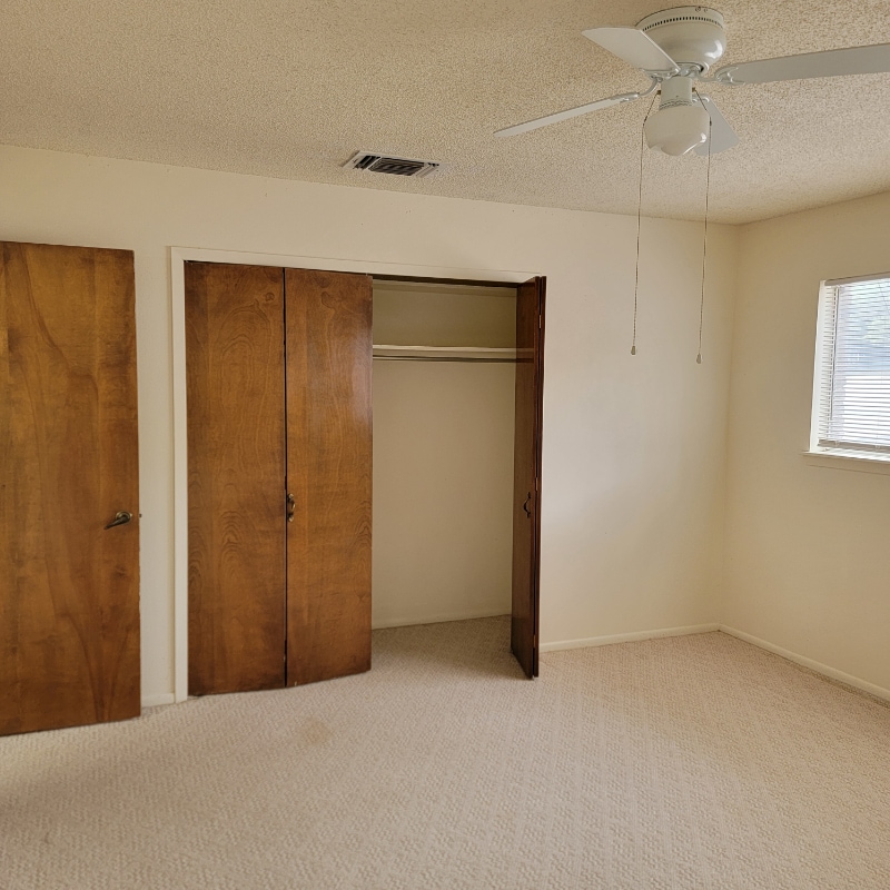 Building Photo - 3326 Scenic Ln