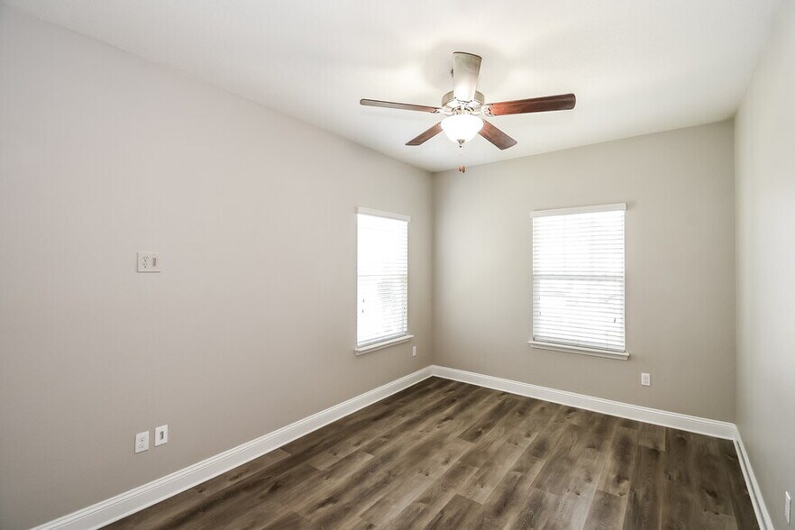 Building Photo - 10070 Kit Fox Pkwy