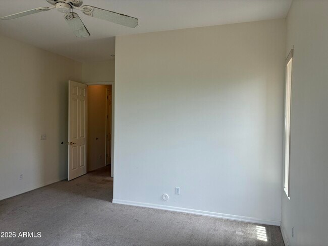 Building Photo - 33110 N 72nd Pl