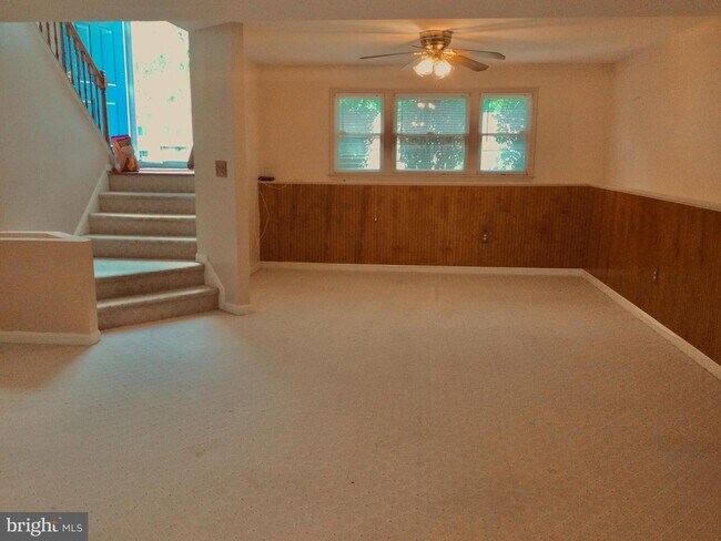 Building Photo - 6830 Red Rose Village Dr