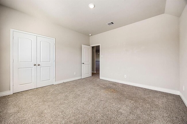 Building Photo - 31214 Gullwing Manor Dr