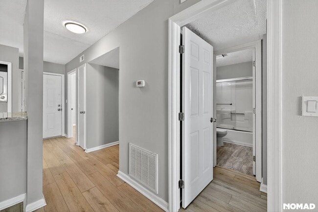 Building Photo - 209 Sunn Aire Ct