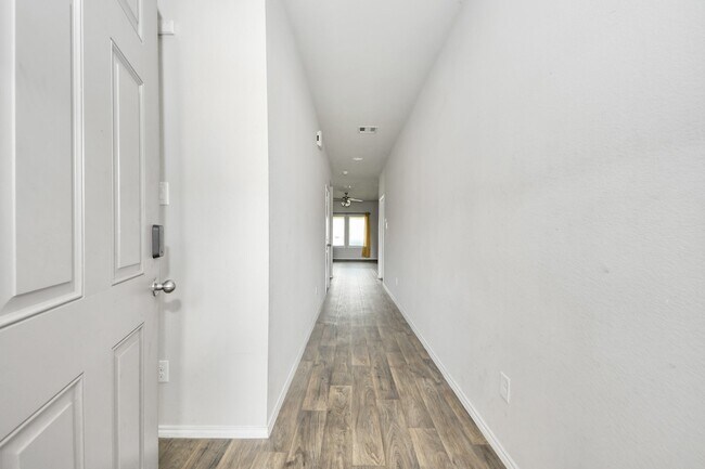 Building Photo - 23431 Harrow Fld Ln