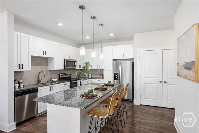 Building Photo - 7450 GA-21