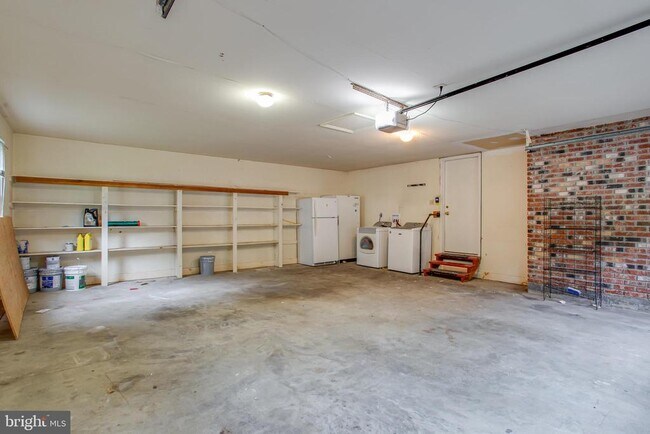 Building Photo - 3084 Eutaw Forest Dr