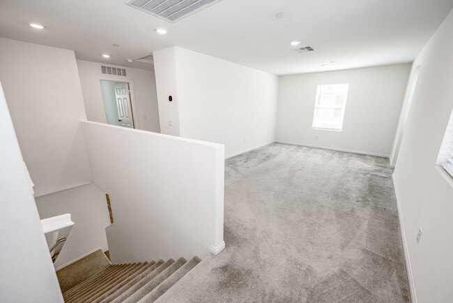 Building Photo - 17106 Zion Dr