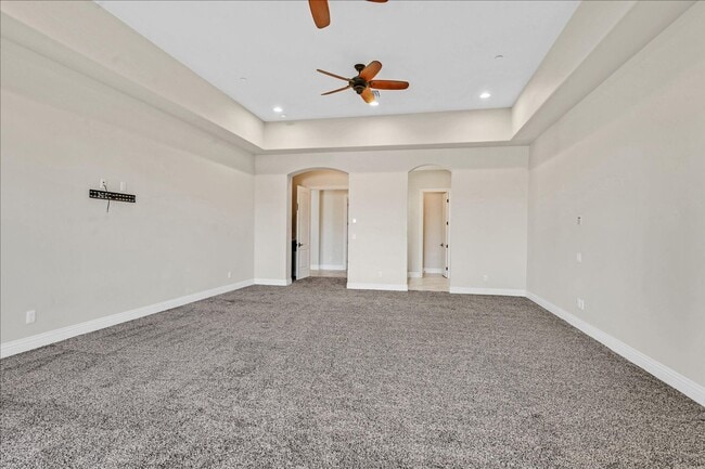 Building Photo - Custom Luxury Home with Strip and Mountain Views!