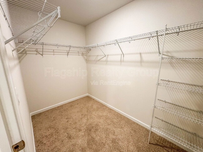 Building Photo - 2136 Montalvan Dr