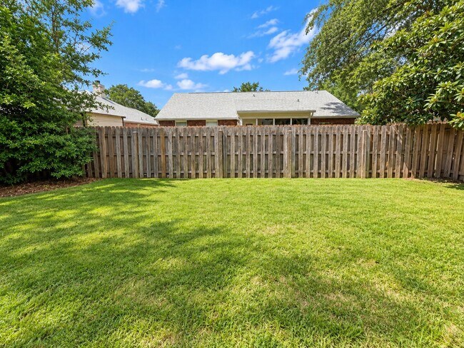 Building Photo - 3022 Blue Pine Ln