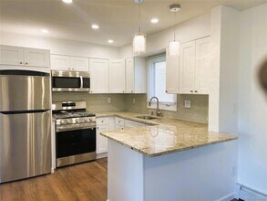 Building Photo - 473 Franklin Blvd