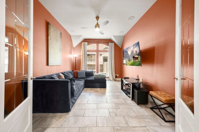 Building Photo - 4326 Bluewood Ct