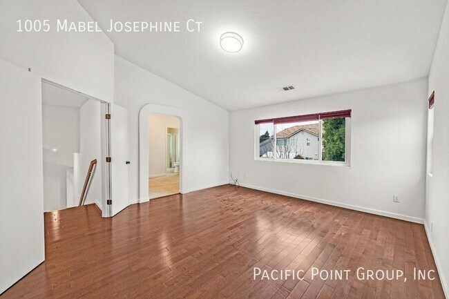 Building Photo - 1005 Mabel Josephine Ct