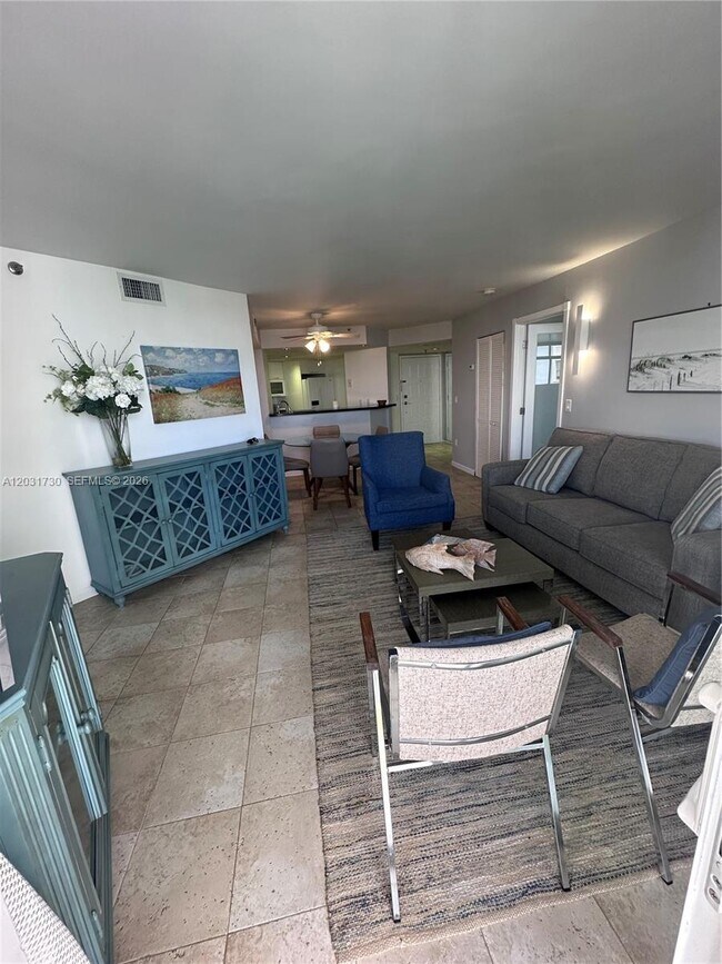 Building Photo - 5880 Collins Ave