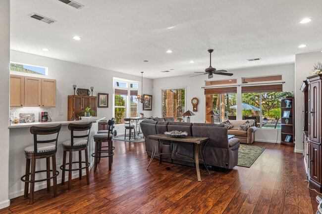 Building Photo - 44129 Royal Troon Dr