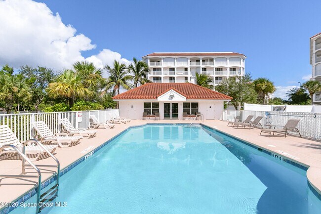 Building Photo - 800 Del Rio Way