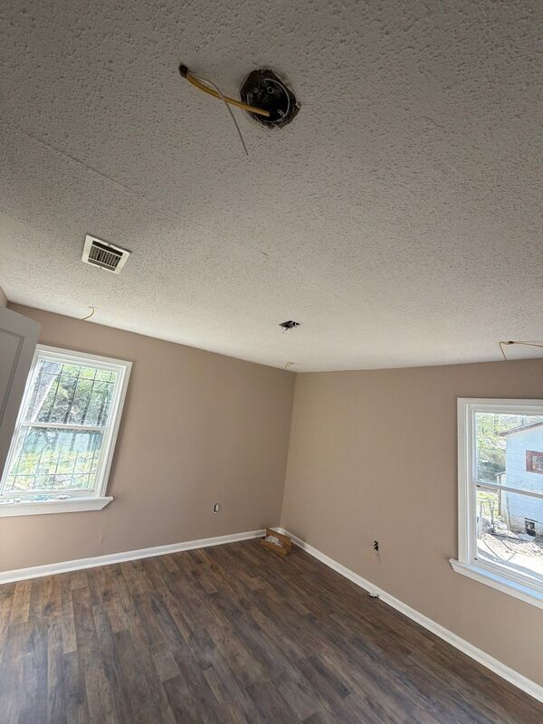 Building Photo - 267 Woody Dr