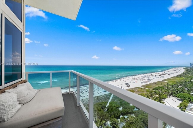 Building Photo - 102 24th St