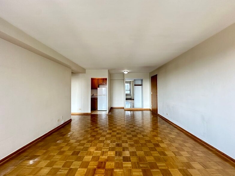 Building Photo - 4180 N Marine Dr