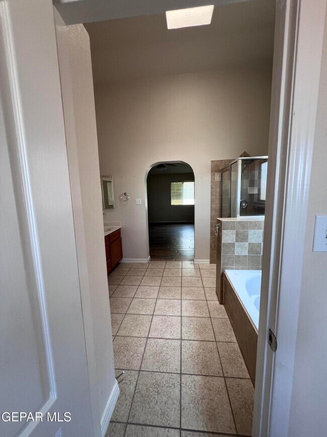 Building Photo - 12688 Tierra Alexis Dr