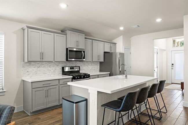 Building Photo - 6209 Dumfries Ln