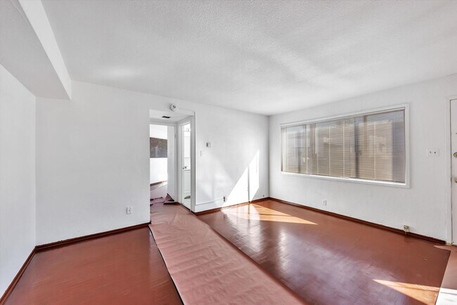 Building Photo - 6033 Foothill Blvd