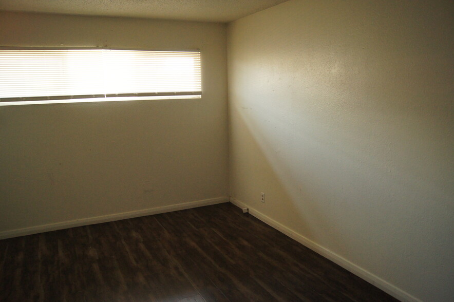 Building Photo - 2241 Ellis St