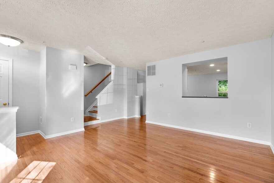 Building Photo - 6116 Starburn Path