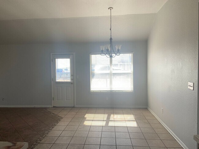 Building Photo - 4611 Hitchrock Dr