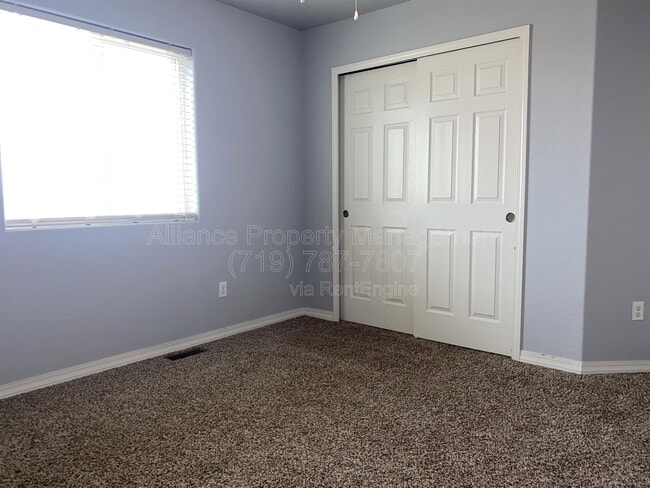 Building Photo - 3875 Reindeer Cir