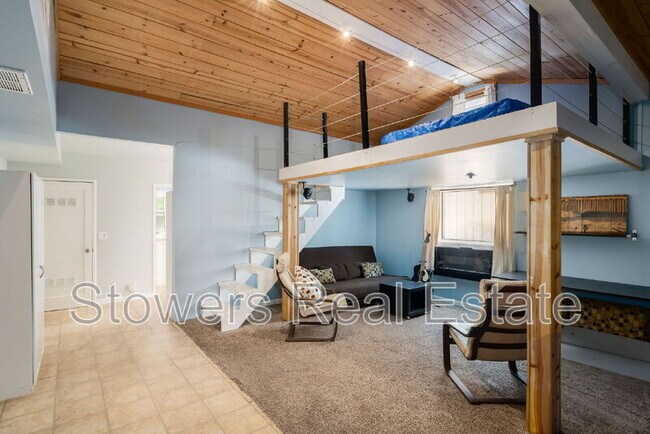 Building Photo - 714 Glenside Cir