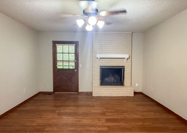 Building Photo - 101 Sahoma Terrace
