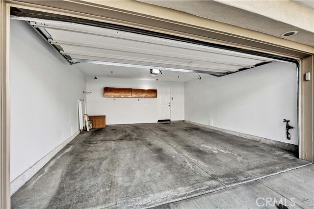 Building Photo - 32 Via Madera