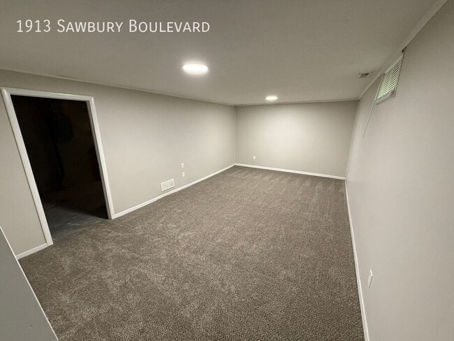 Building Photo - 1913 Sawbury Blvd