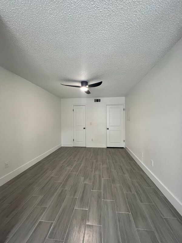 Building Photo - 5773 Gatlin Ave