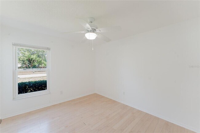 Building Photo - 3033 S Horizon Pl