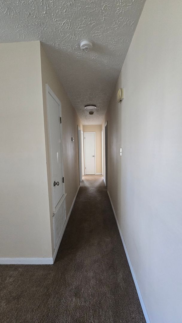 Building Photo - 6615 Keeler Dr