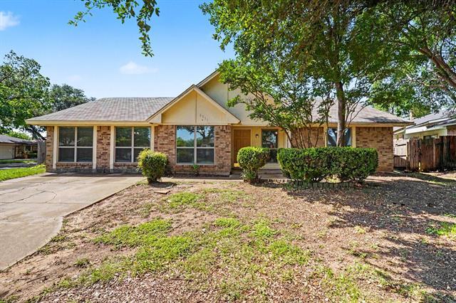 Building Photo - 2701 Whitehurst Dr